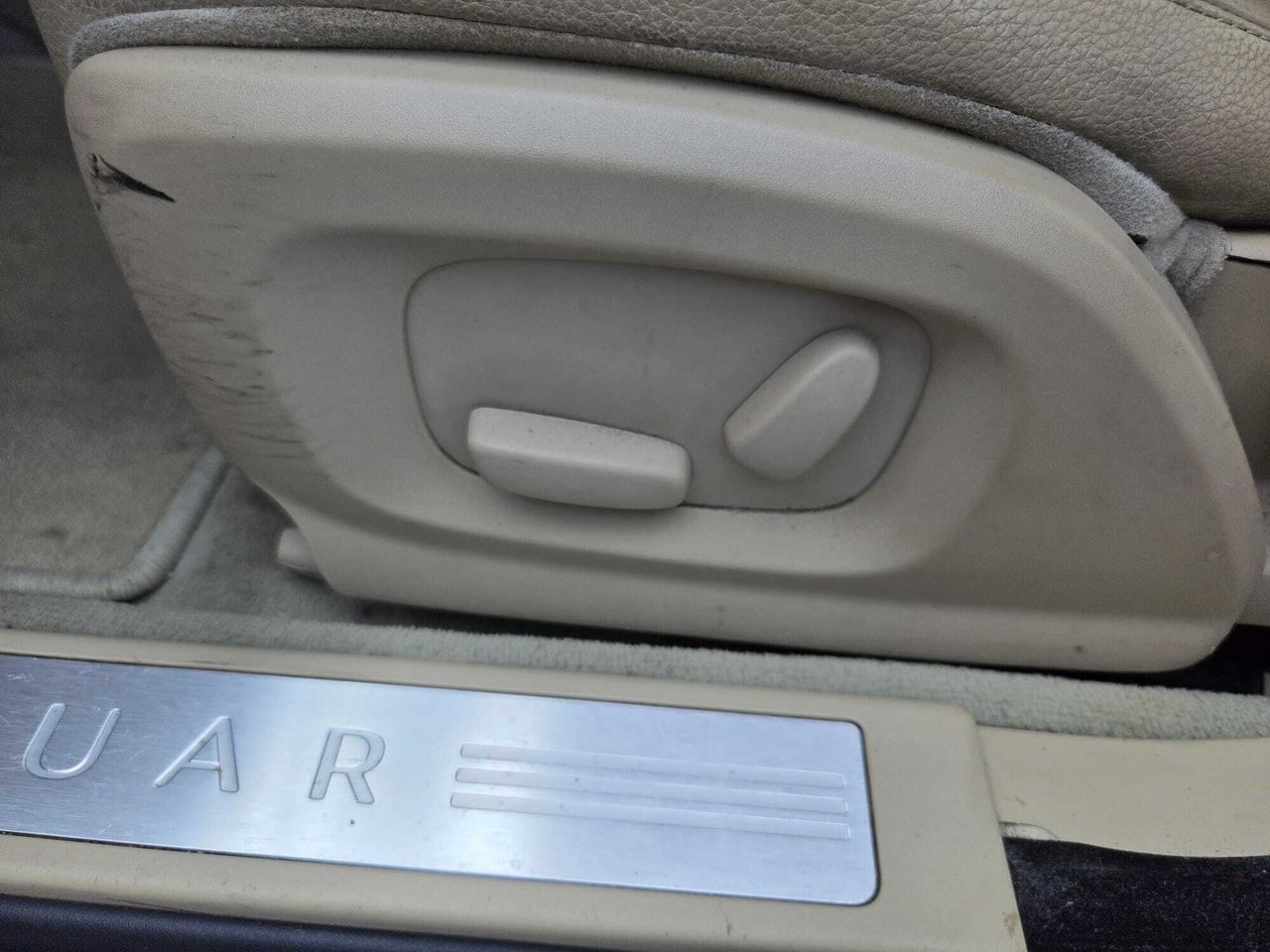Jaguar XF 3.0 V 6 DIESEL PREMIUM LUXURY  - Foto 2