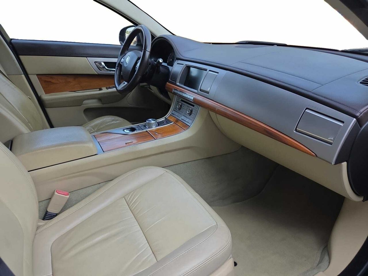 Jaguar XF 3.0 V 6 DIESEL PREMIUM LUXURY  - Foto 2