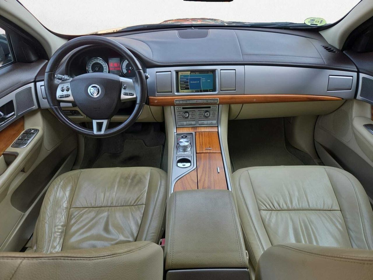 Jaguar XF 3.0 V 6 DIESEL PREMIUM LUXURY  - Foto 2