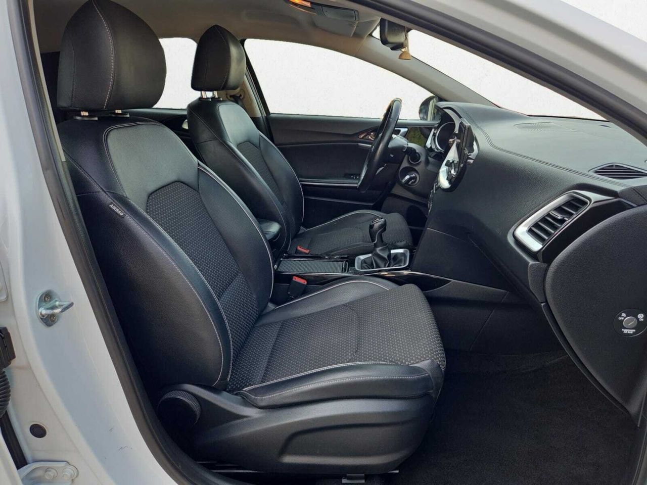 Kia XCeed 1.0 TGDI TECH 120 CV  - Foto 2