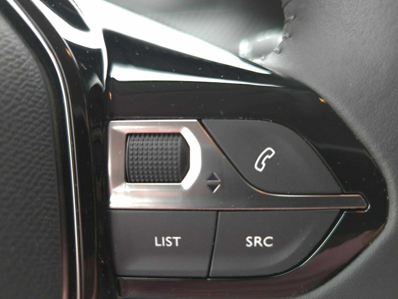 Peugeot 208 ACTIVE PACK PURE TECH 75 CV  - Foto 2