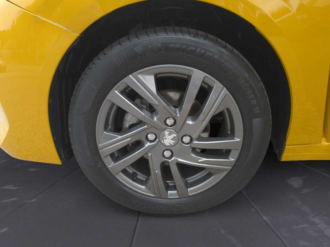 Peugeot 208 ACTIVE PACK PURE TECH 75 CV  - Foto 2
