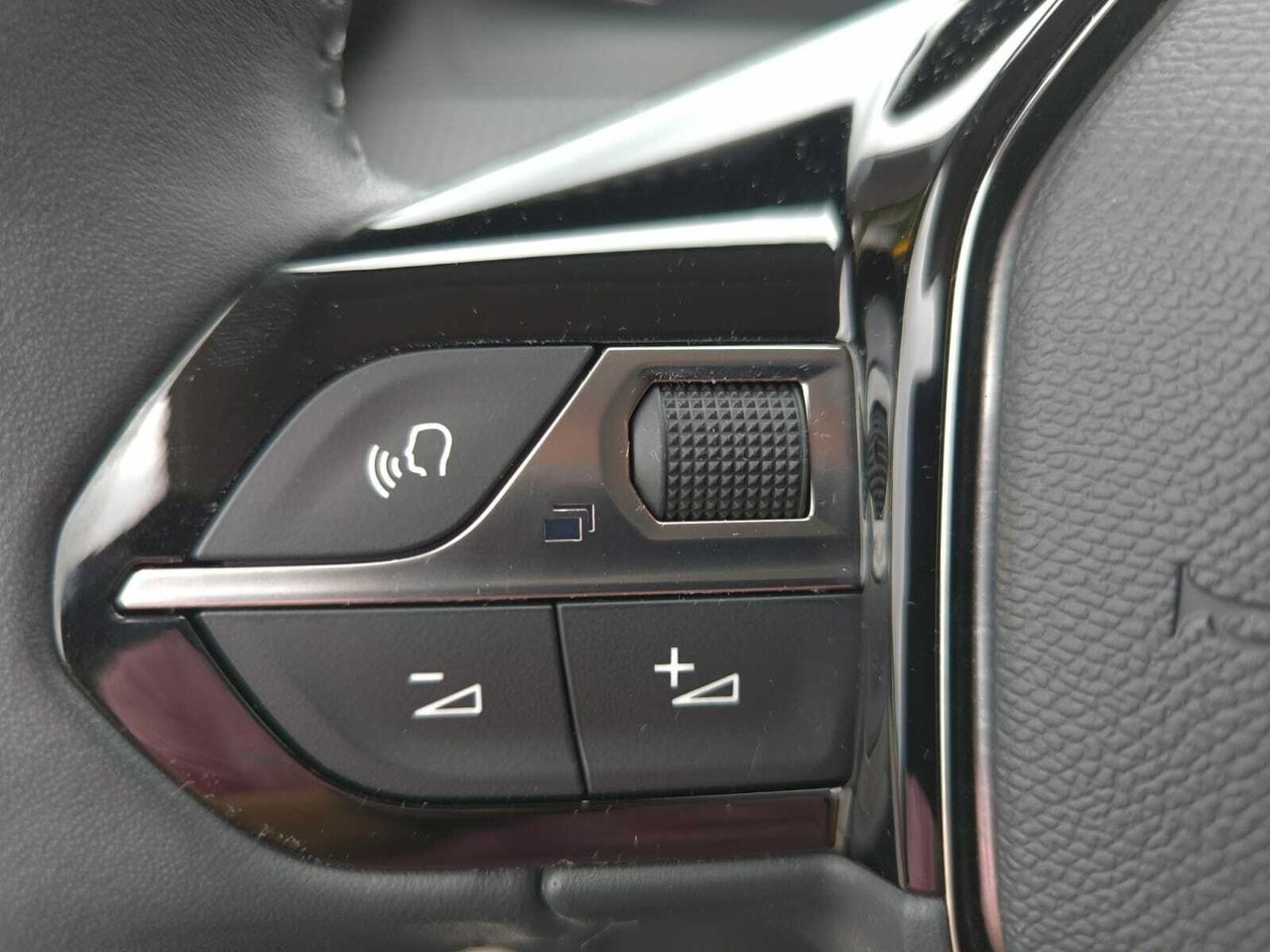 Peugeot 208 ACTIVE PACK PURE TECH 75 CV  - Foto 2