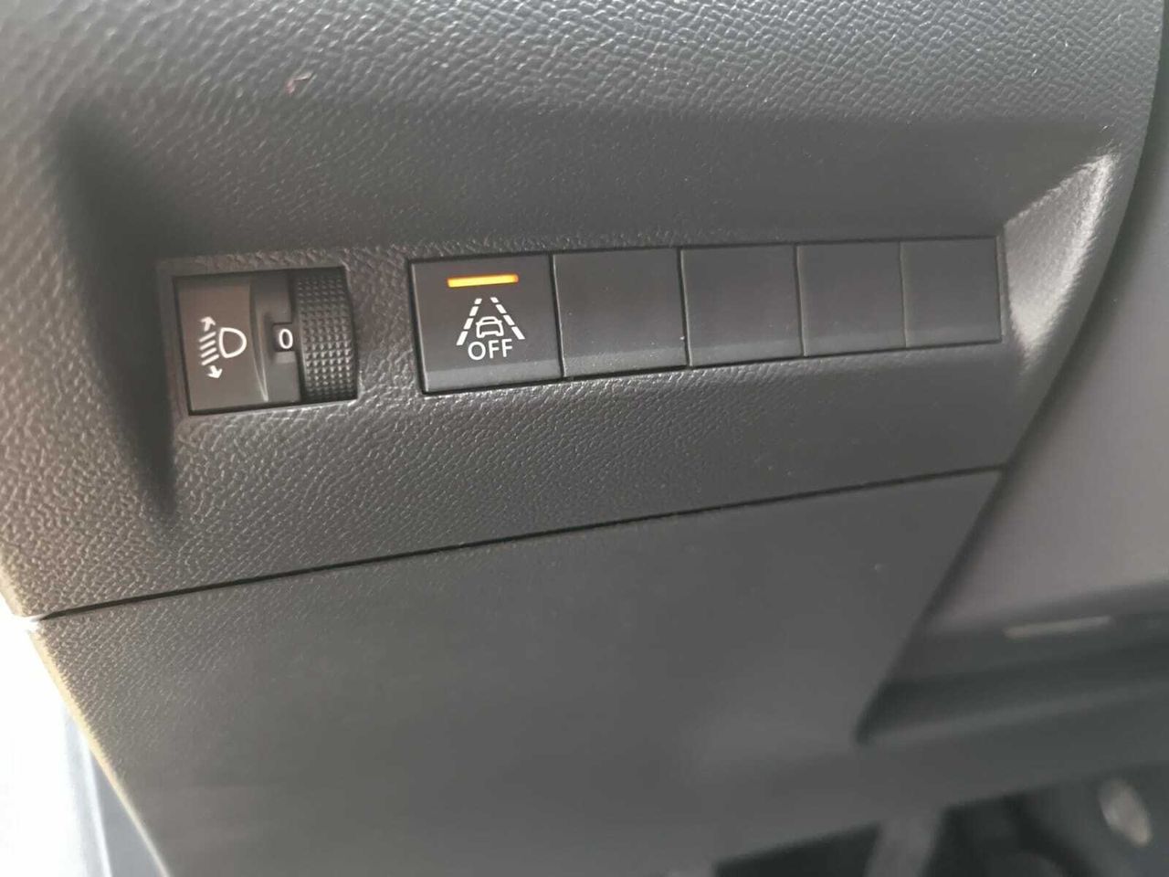 Peugeot 208 ACTIVE PACK PURE TECH 75 CV  - Foto 2