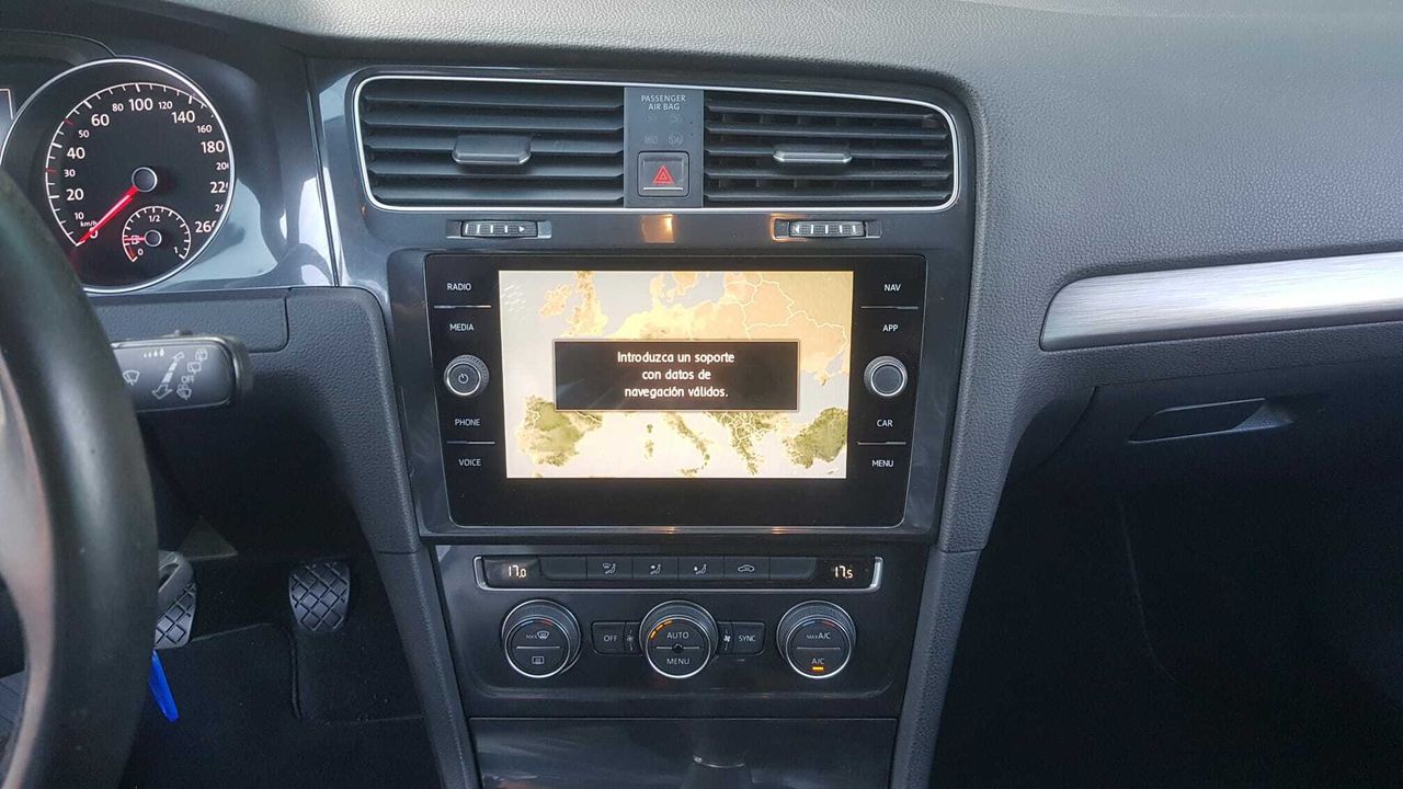 Volkswagen Golf 1.4 TSI ADVANCE  - Foto 2