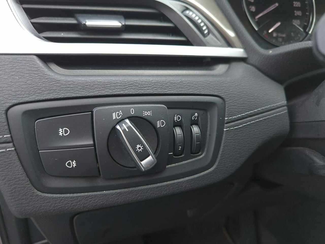 BMW X1 SDRIVE 18 D  - Foto 2