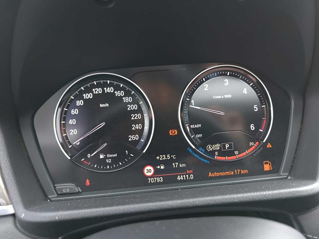 BMW X1 SDRIVE 18 D  - Foto 2