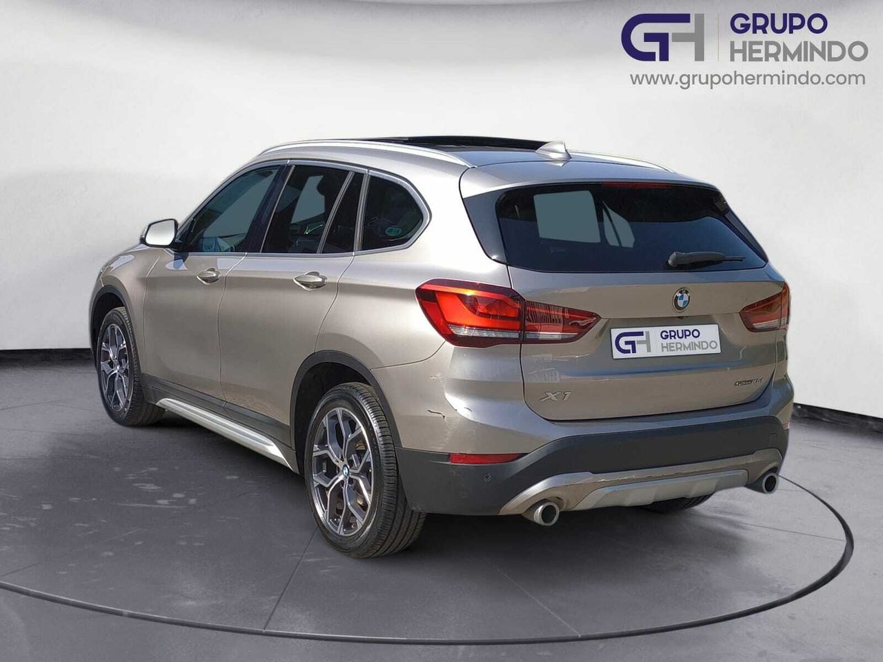 BMW X1 SDRIVE 18 D  - Foto 2