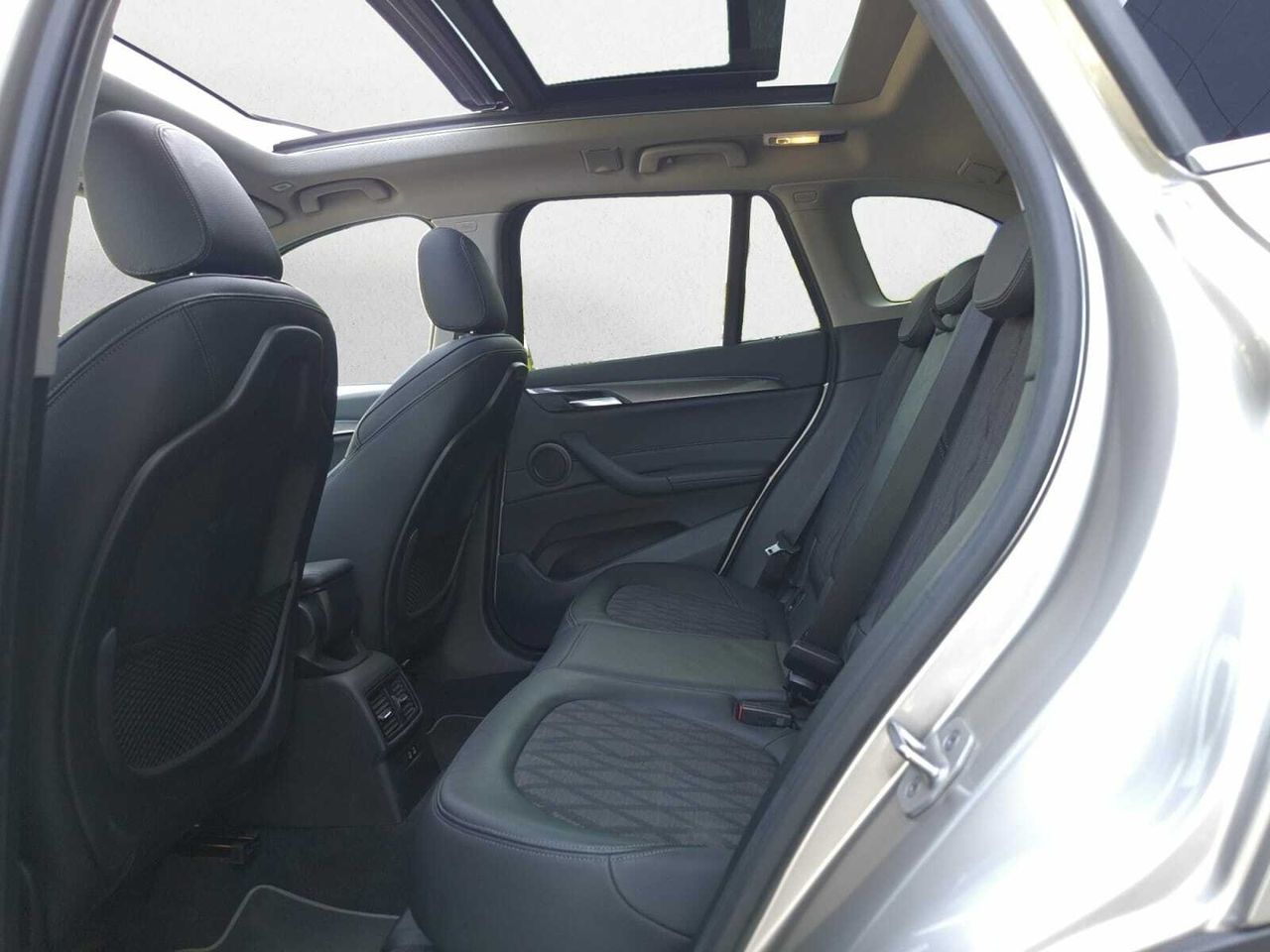 BMW X1 SDRIVE 18 D  - Foto 2