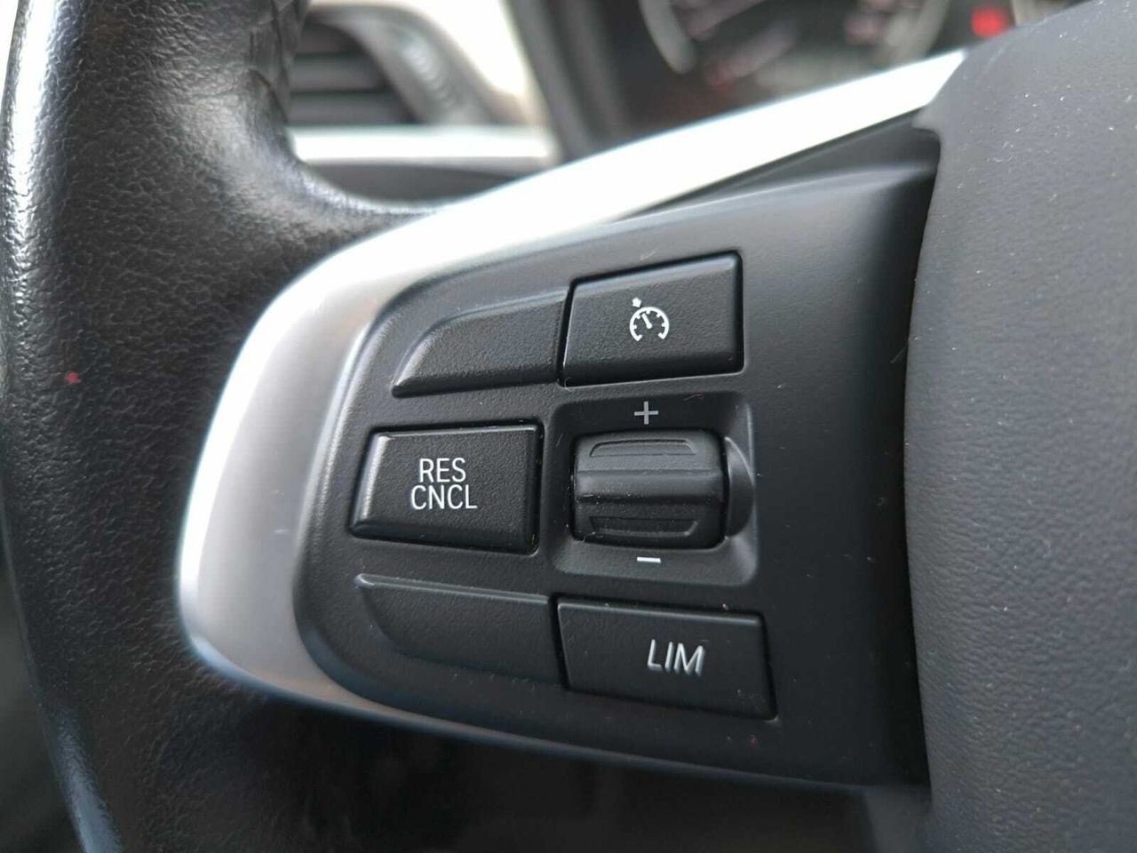 BMW X1 SDRIVE 18 D  - Foto 2