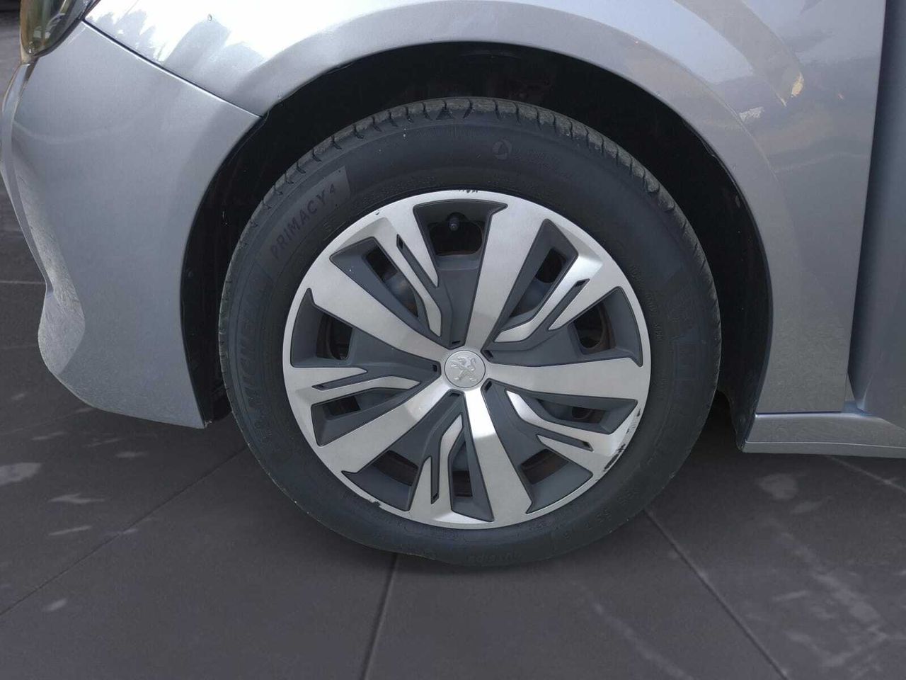 Peugeot 208 ACTIVE PURE TECH 75 CV  - Foto 2