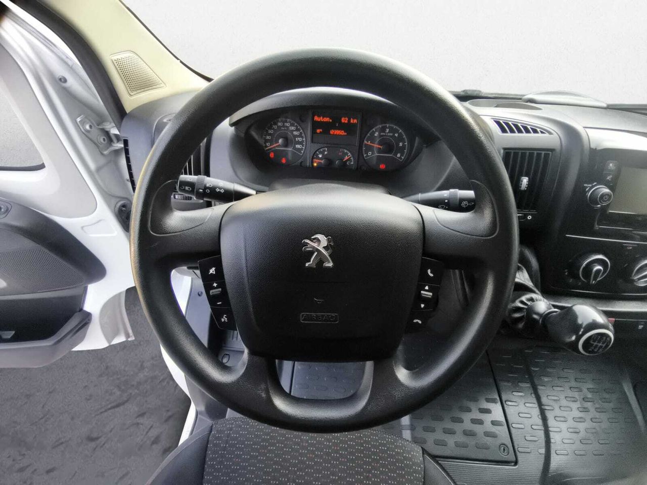Peugeot Boxer FG PACK 330 L1 H1 BLUE HDI 120 CV  - Foto 2