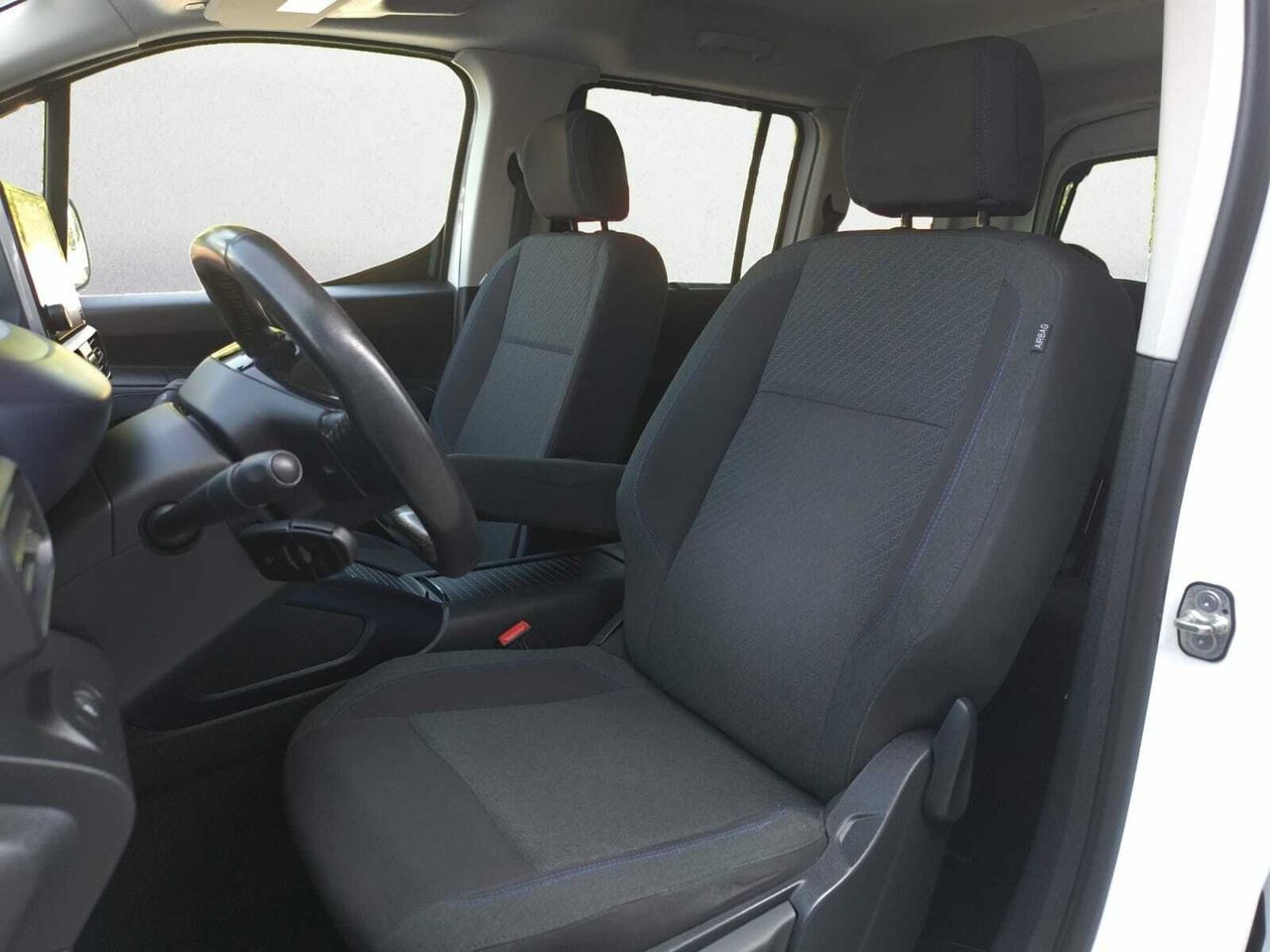 Peugeot Rifter ALLURE BLUE HDI 100 CV  - Foto 2