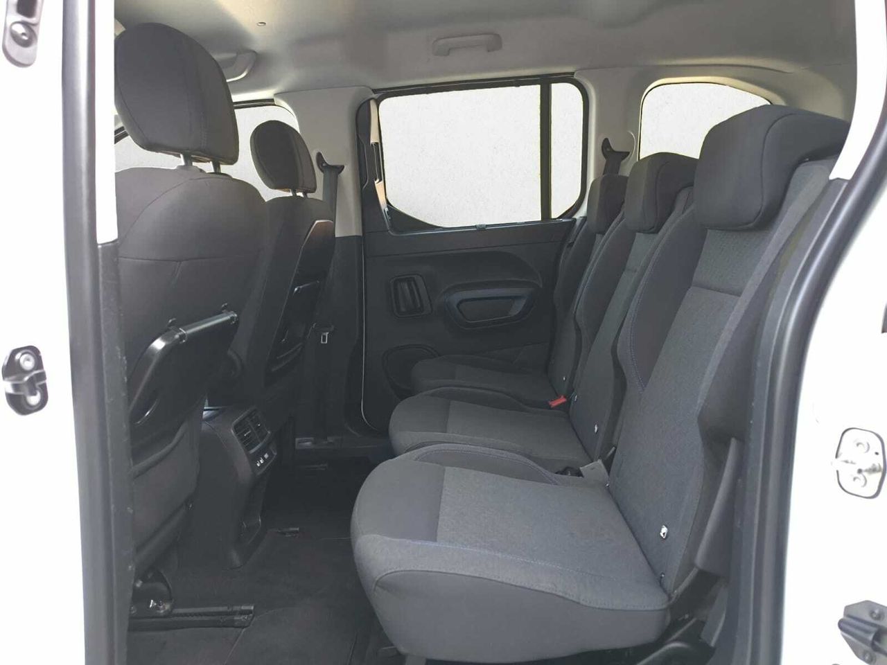 Peugeot Rifter ALLURE BLUE HDI 100 CV  - Foto 2