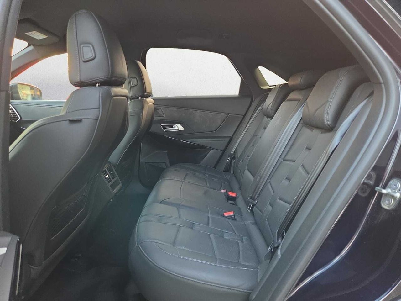 DS DS 7 CROSSBACK LOUVRE BLUE HDI 180 CV AUT  - Foto 2