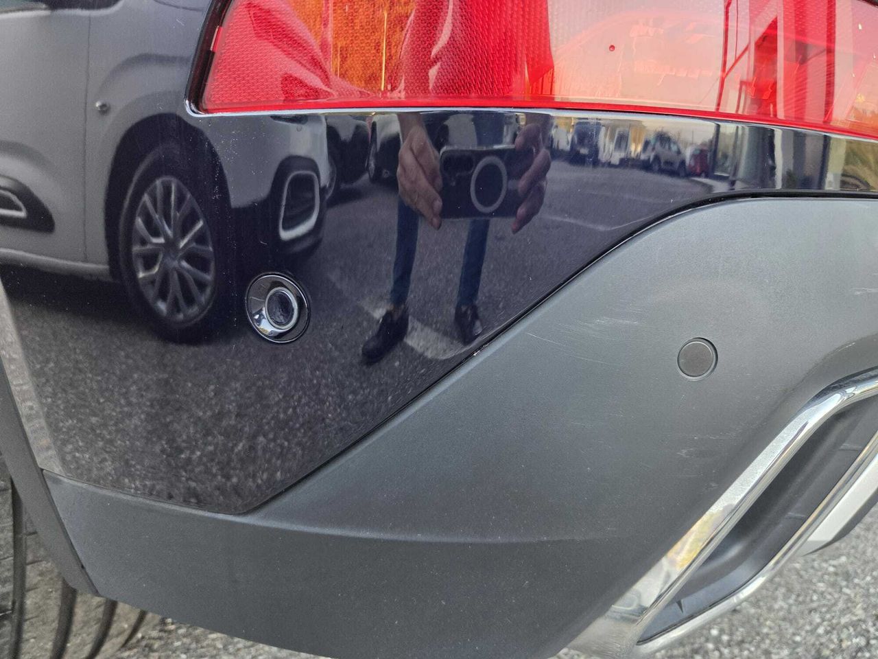 DS DS 7 CROSSBACK LOUVRE BLUE HDI 180 CV AUT  - Foto 2