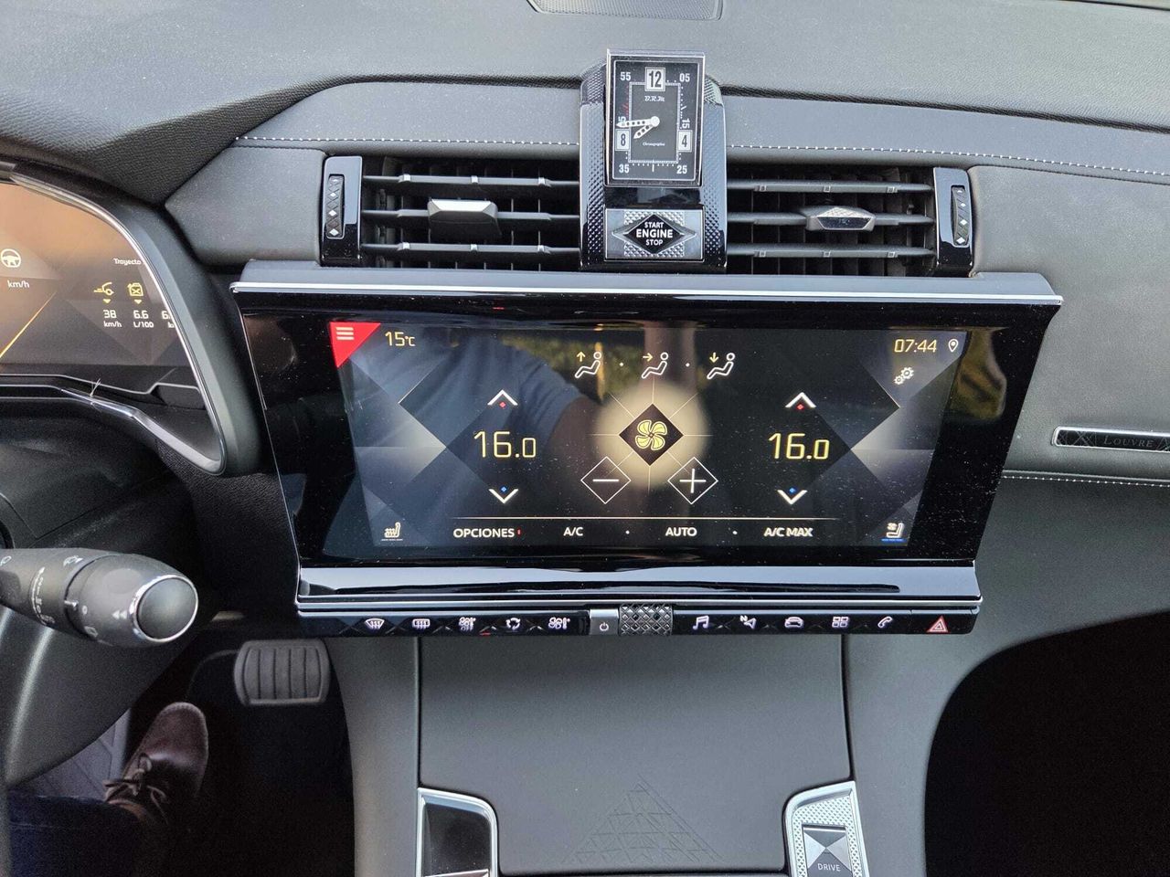 DS DS 7 CROSSBACK LOUVRE BLUE HDI 180 CV AUT  - Foto 2