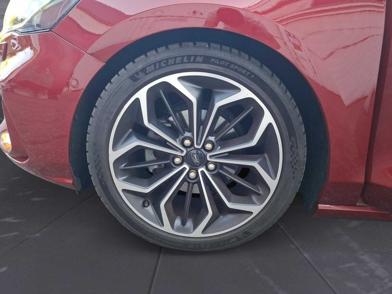 Ford Focus ST LINE   - Foto 2