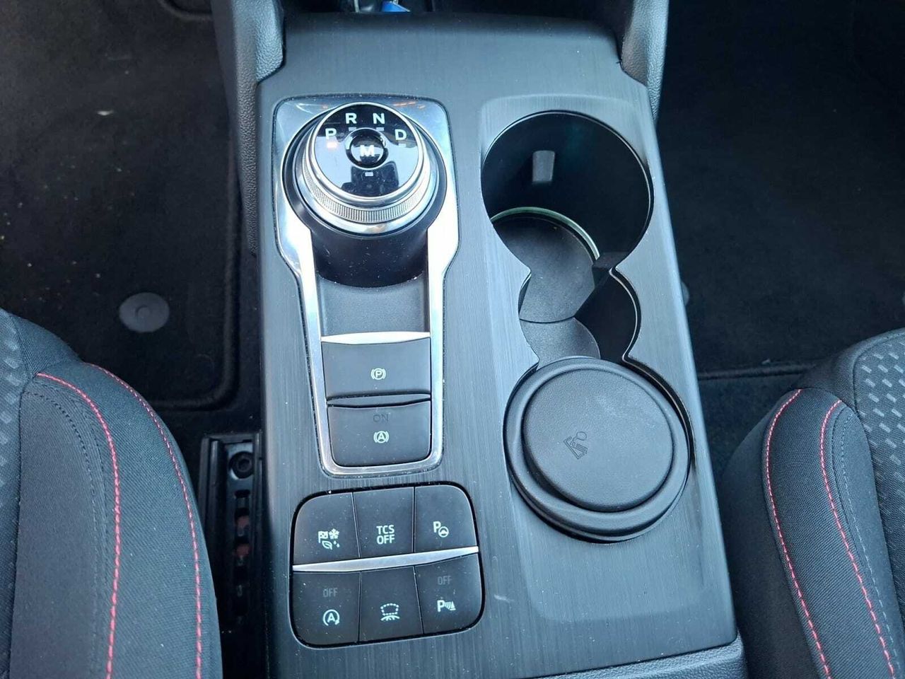 Ford Focus ST LINE   - Foto 2