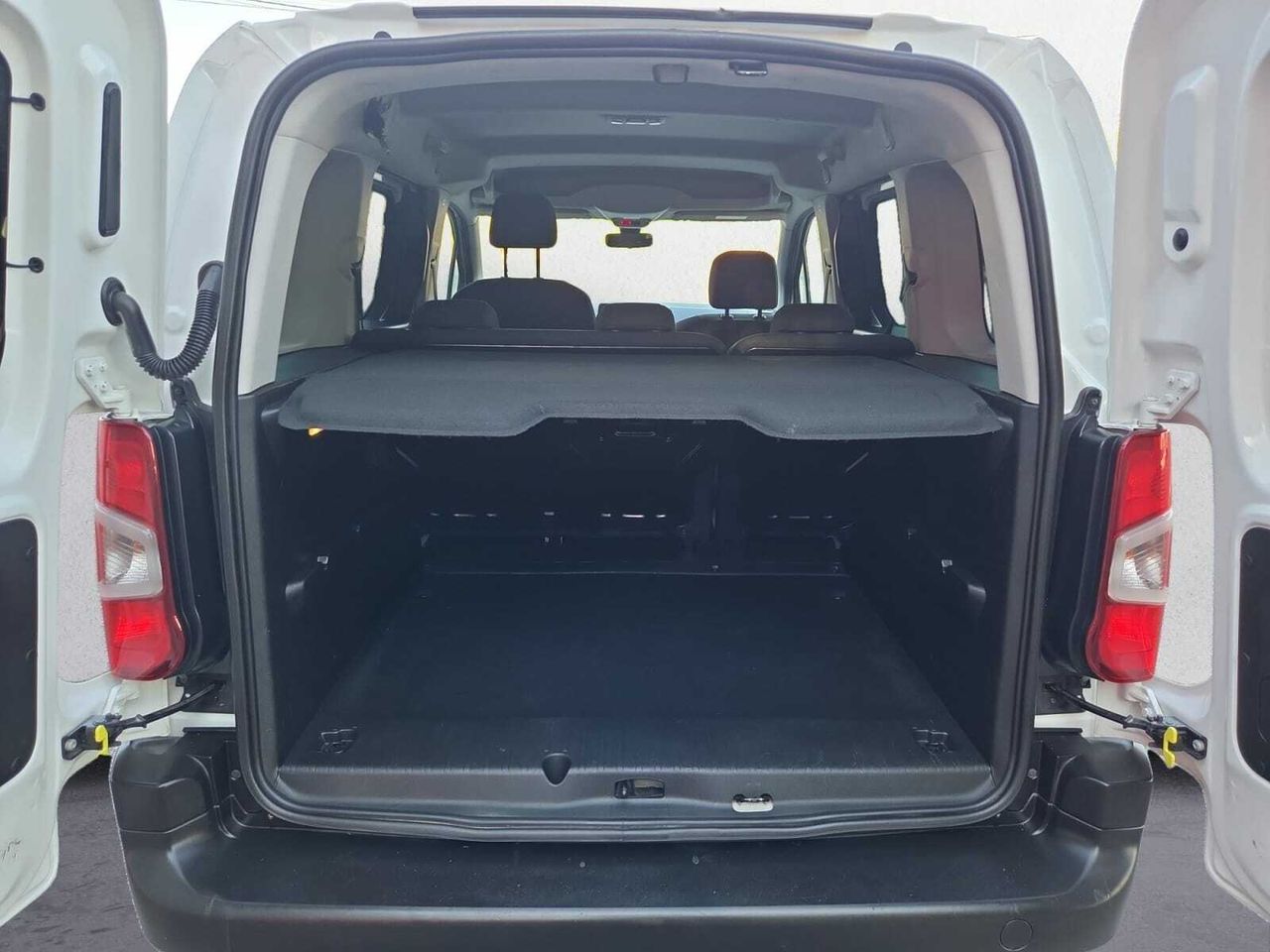 Peugeot Rifter ACTIVE PACK BLUE HDI 100 CV  - Foto 2