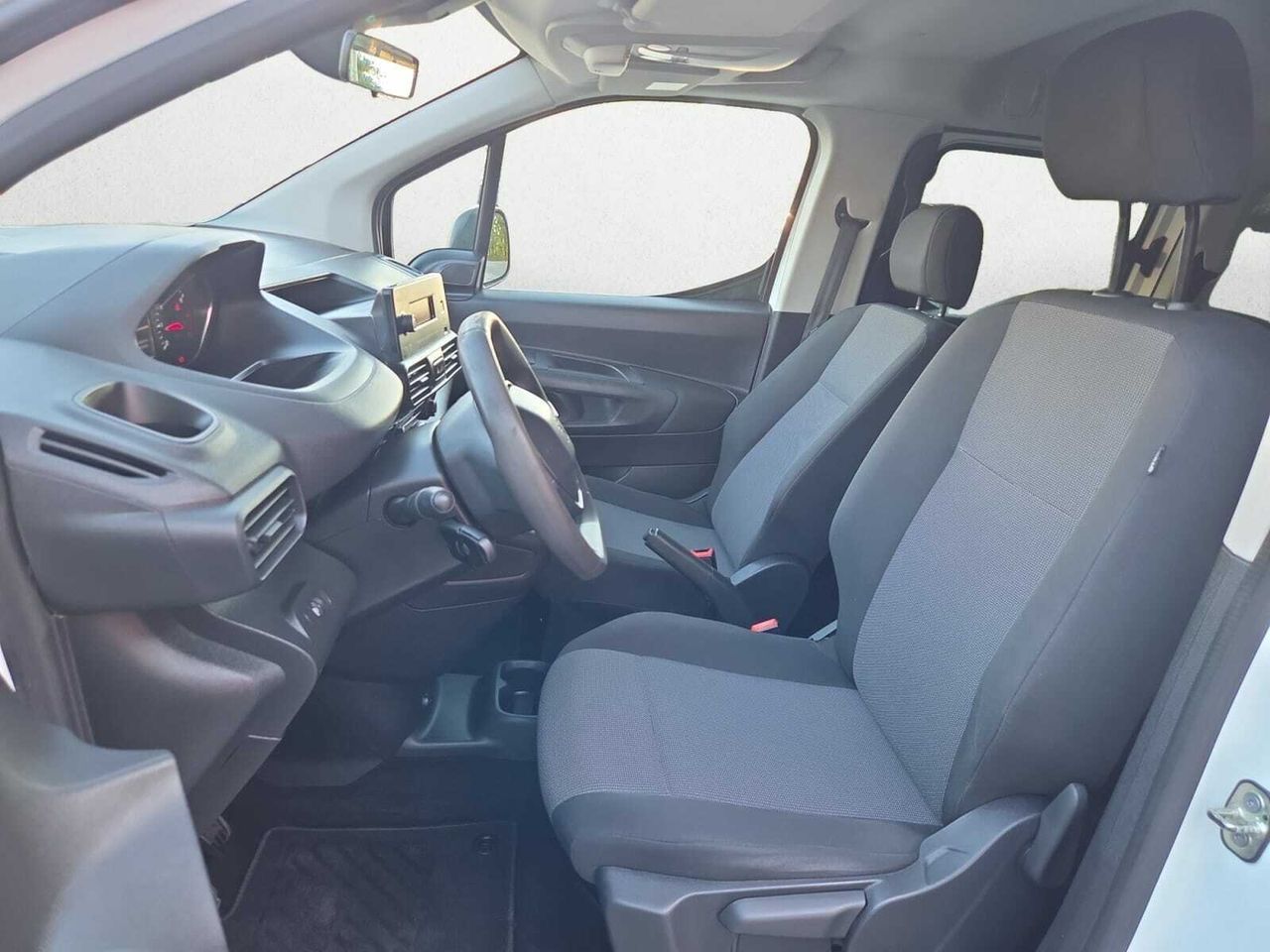 Peugeot Rifter ACTIVE PACK BLUE HDI 100 CV  - Foto 2