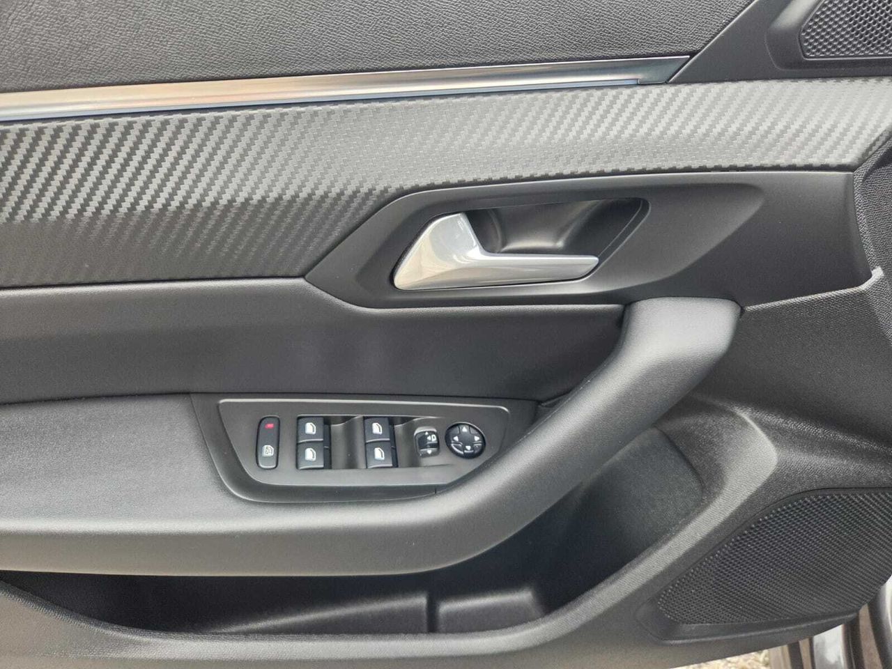 Peugeot 508 Hybrid SW ALLURE PACK HYBRID 225 e EAT8  - Foto 2