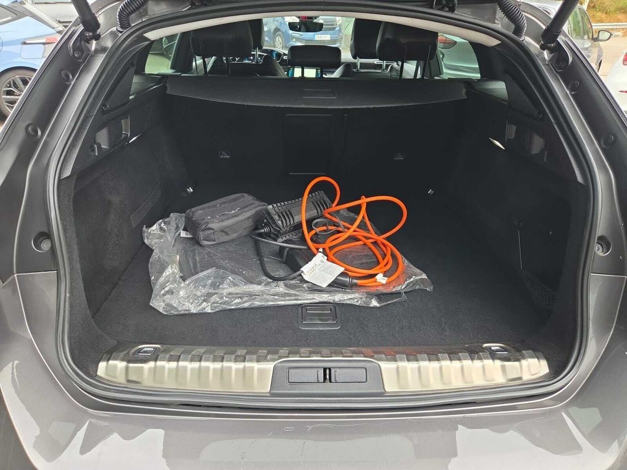 Peugeot 508 Hybrid SW ALLURE PACK HYBRID 225 e EAT8  - Foto 2