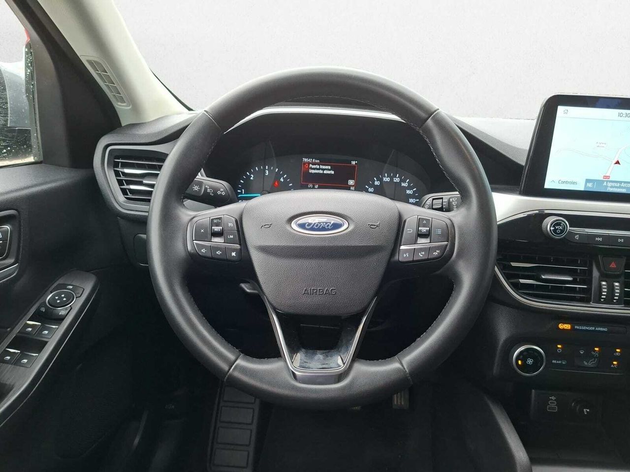 Ford Kuga ST LINE 1.5 ECOBLUE 120 CV  - Foto 2