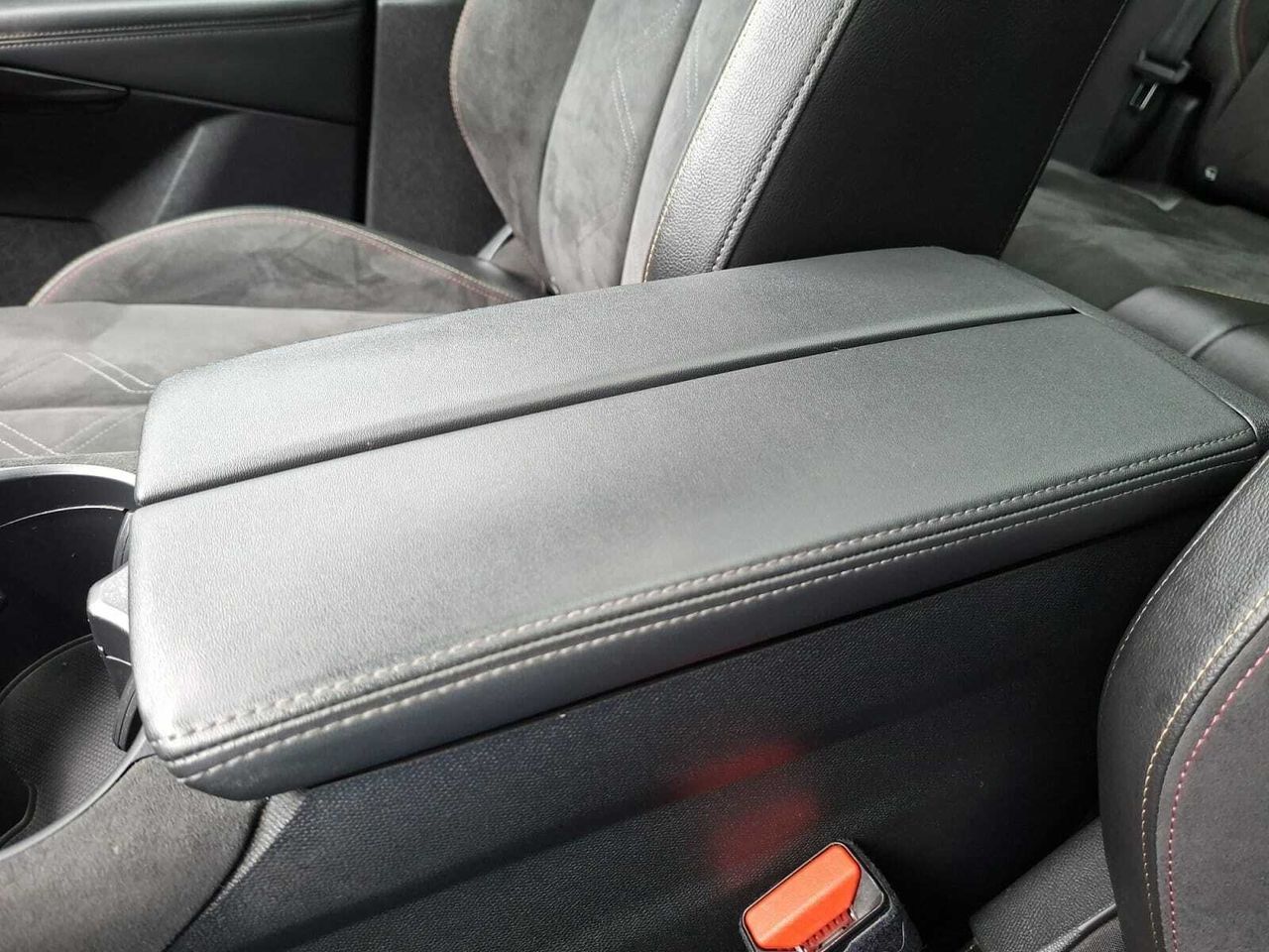 DS DS 7 CROSSBACK BLUE HDI 180 CV AUT PERFORMANCE  - Foto 2