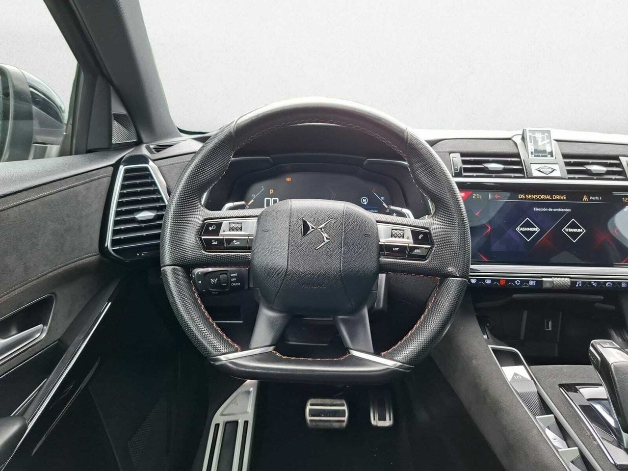DS DS 7 CROSSBACK BLUE HDI 180 CV AUT PERFORMANCE  - Foto 2