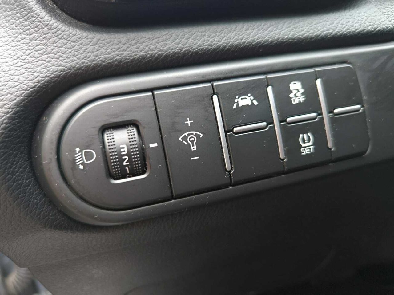 Kia XCeed 1.5  MHEV TECH 160 CV  - Foto 2