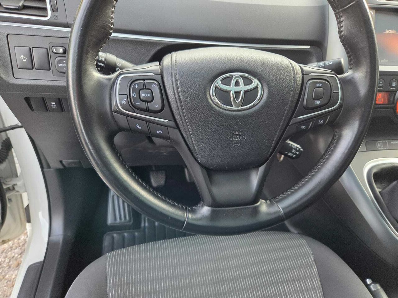 Toyota Verso 1.6 130 CV ADVANCE 7 PLAZAS  - Foto 2
