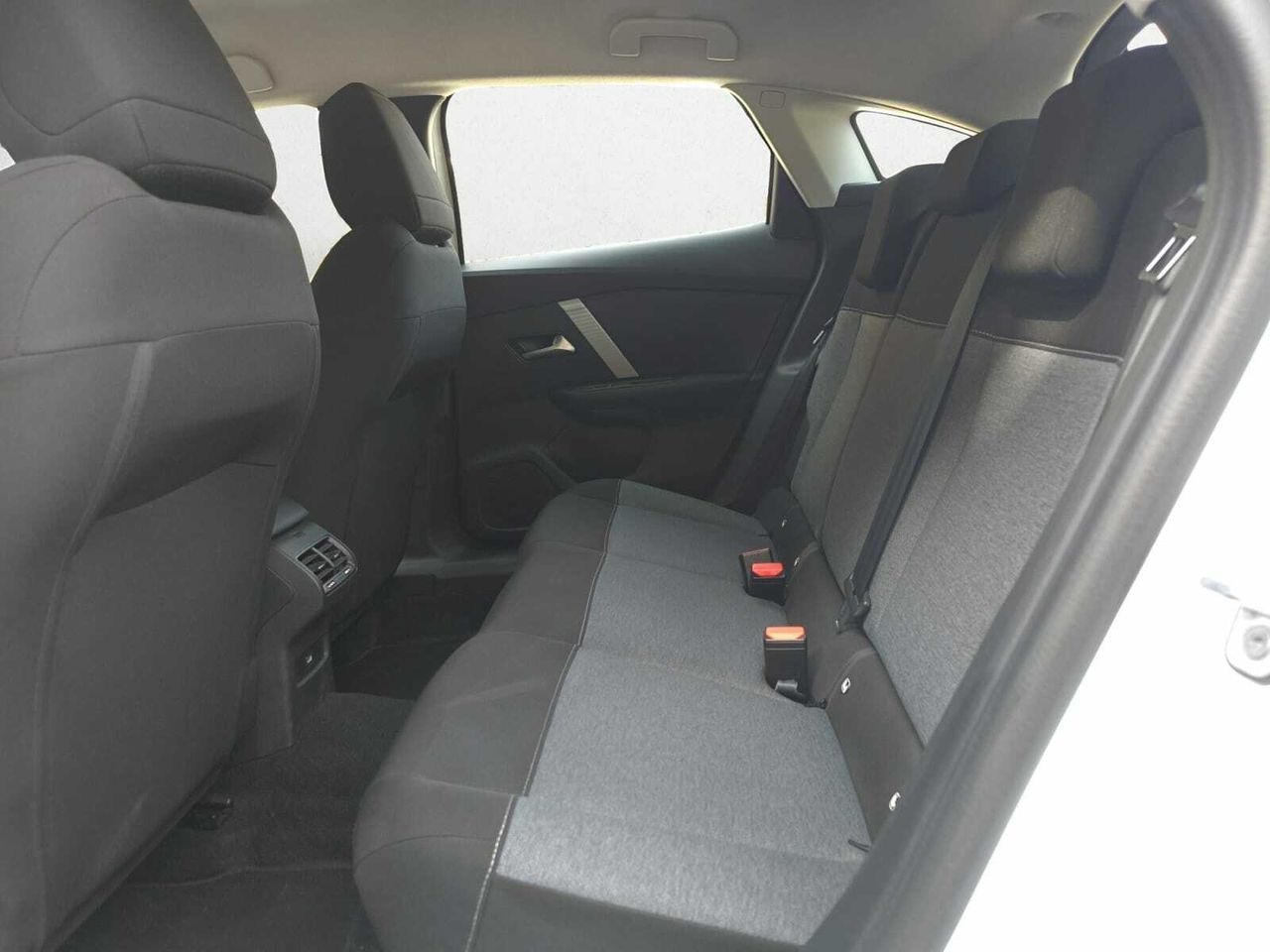 Citroën C4 Cactus FEEL BLUE HDI 110 CV  - Foto 2
