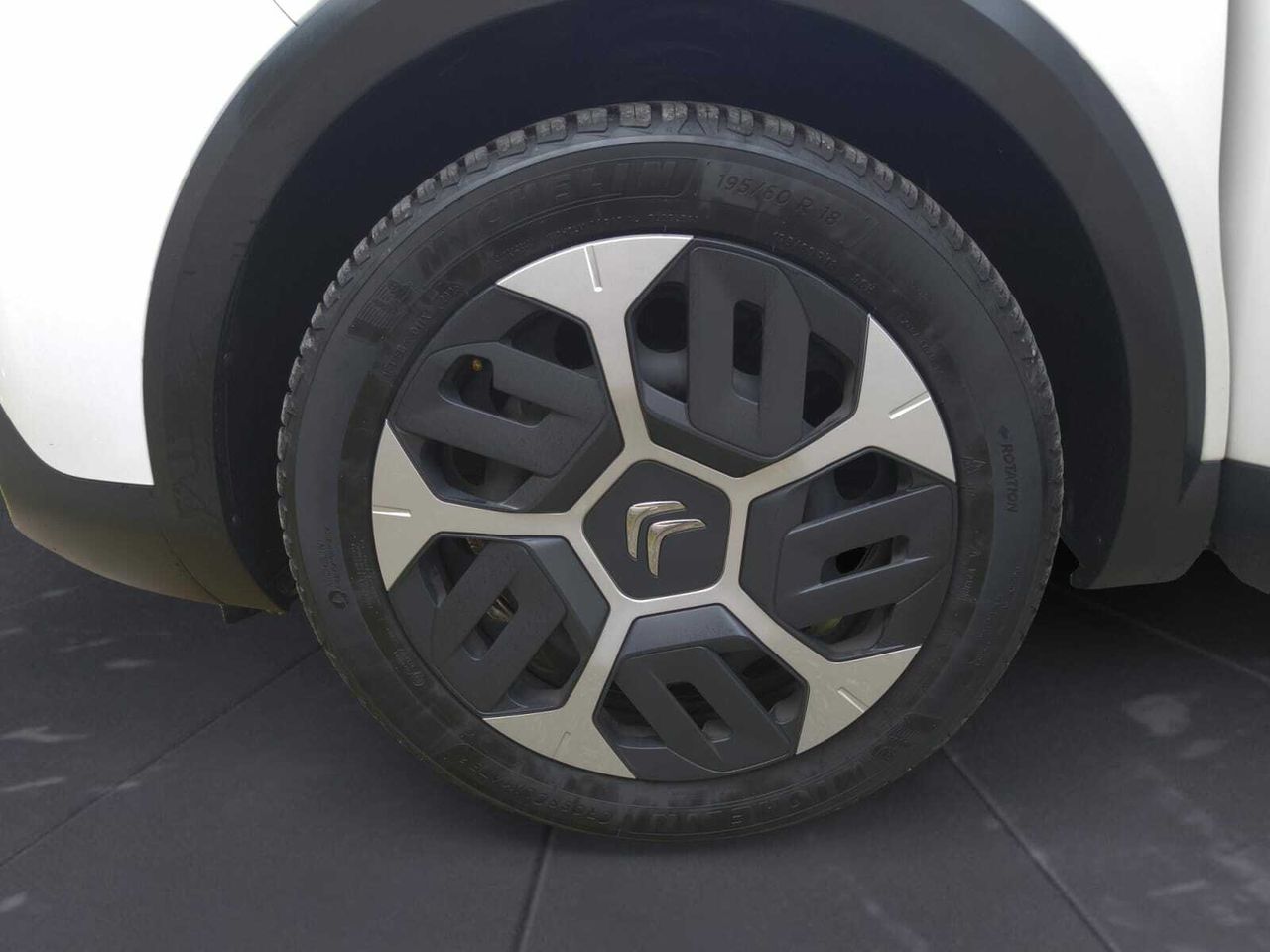 Citroën C4 Cactus FEEL BLUE HDI 110 CV  - Foto 2