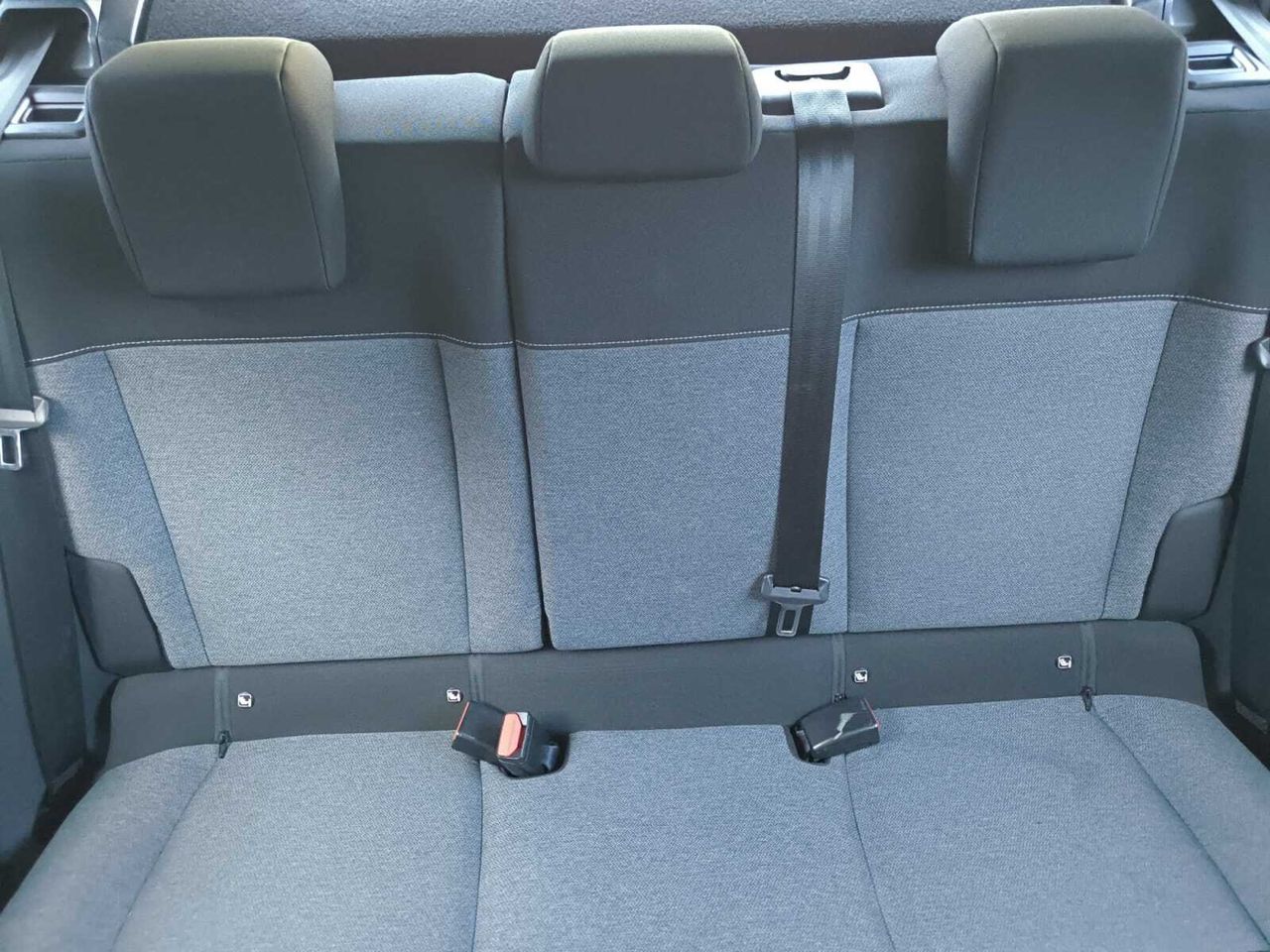 Citroën C4 FEEL BLUE HDI 110 CV  - Foto 2