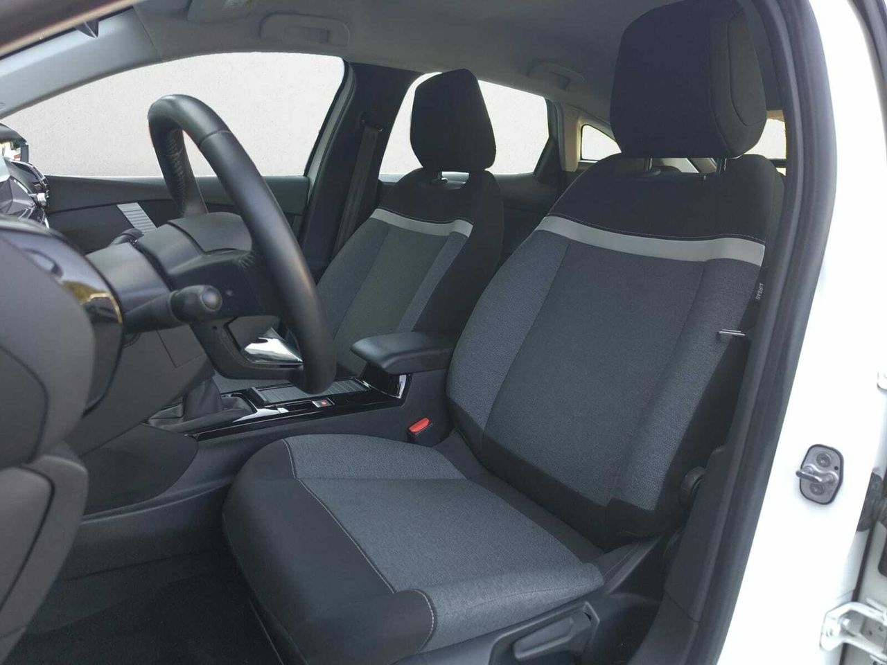 Citroën C4 FEEL BLUE HDI 110 CV  - Foto 2