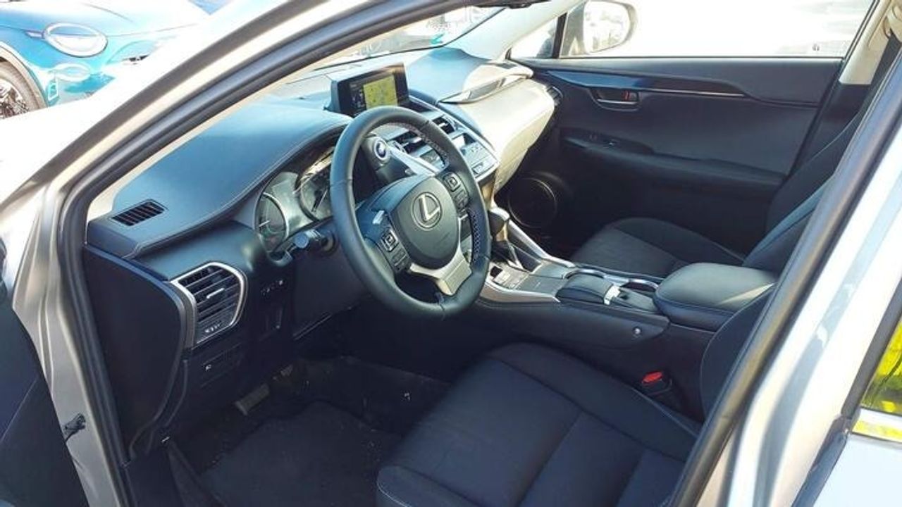 Lexus NX 2.5 300 H BUSINESS NAVIGATION  2WD  - Foto 2