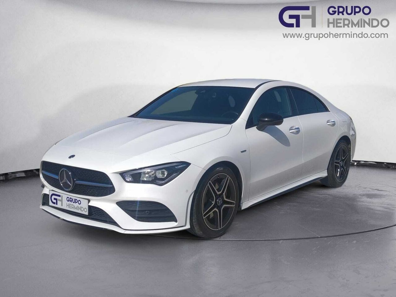 Mercedes CLA 200 D DCT AMG LINE + PAQ. PREMIUM + SMARTPHONE  - Foto 2