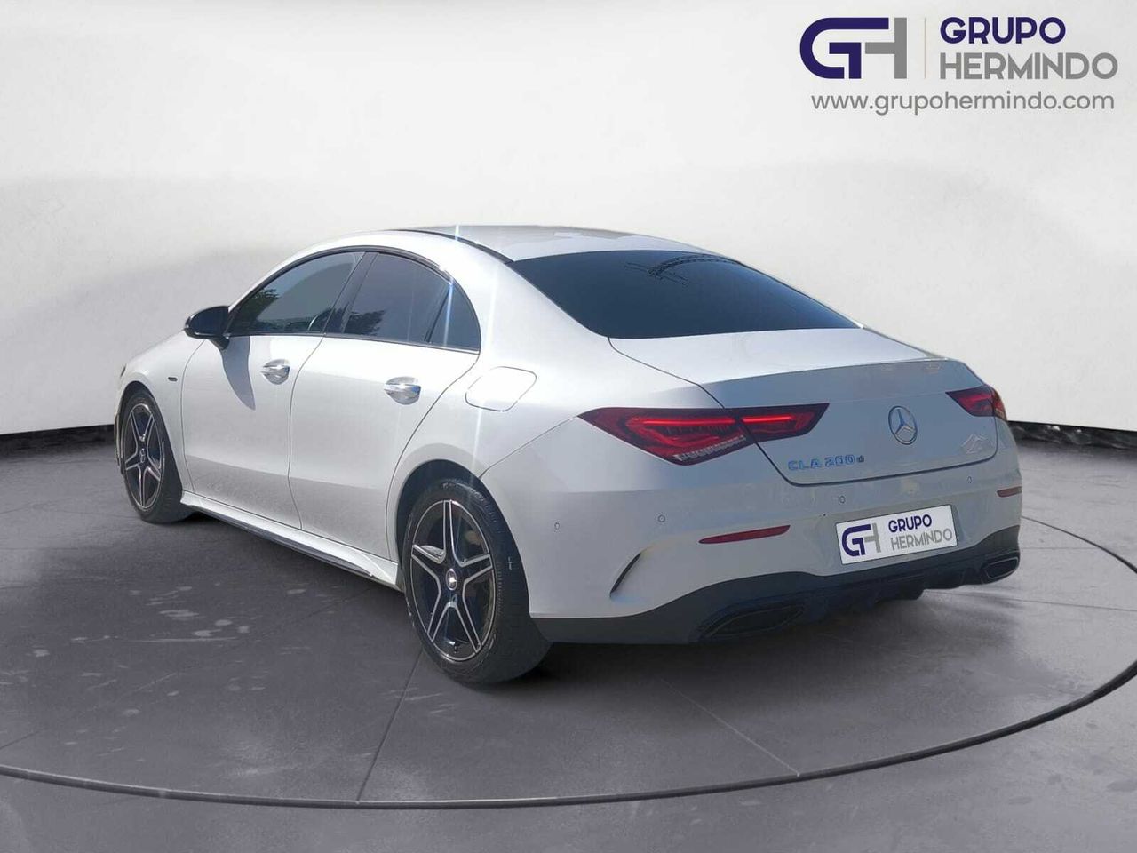 Mercedes CLA 200 D DCT AMG LINE + PAQ. PREMIUM + SMARTPHONE  - Foto 2