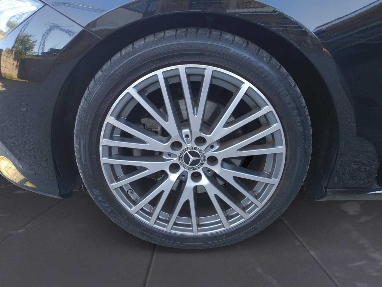 Mercedes CLA 200 D DCT SHOOTING BRAKE + PAQ ADVANTAGE+ SMARTPHONE  - Foto 2