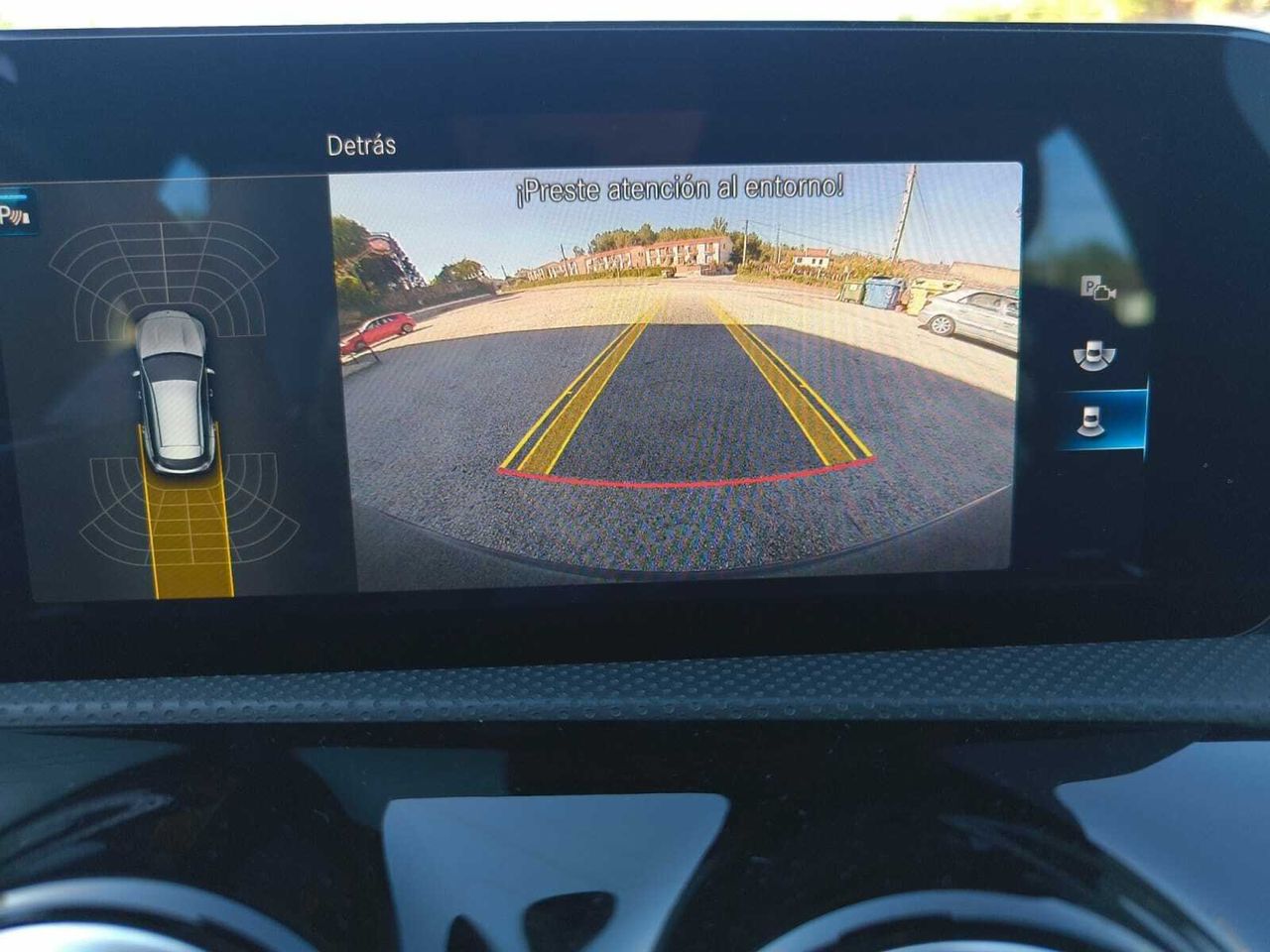 Mercedes CLA 200 D DCT SHOOTING BRAKE + PAQ ADVANTAGE+ SMARTPHONE  - Foto 2