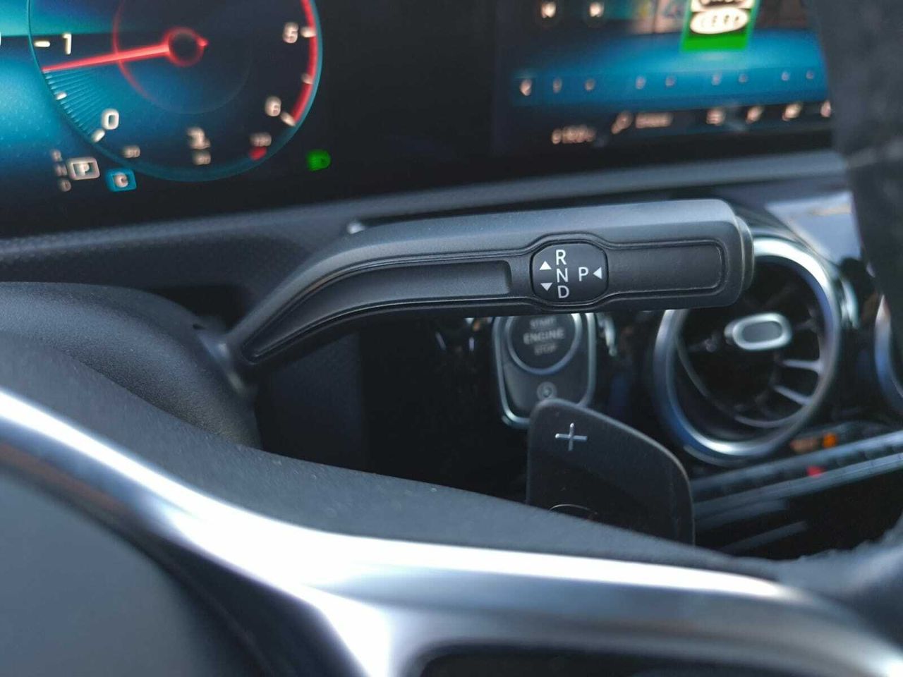 Mercedes CLA 200 D DCT SHOOTING BRAKE + PAQ ADVANTAGE+ SMARTPHONE  - Foto 2