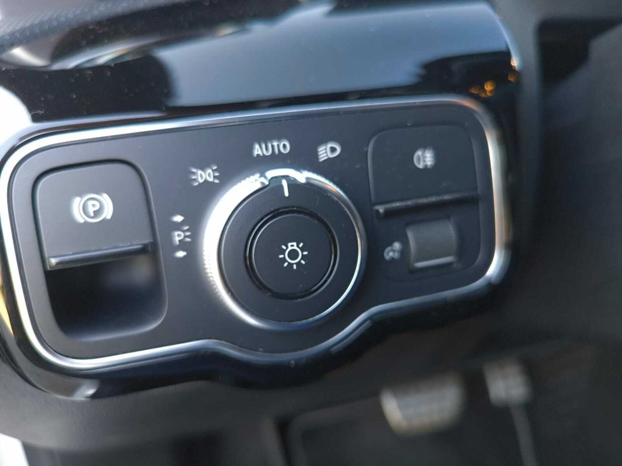 Mercedes CLA 200 D DCT SHOOTING BRAKE AMG LINE+PAQ PREMIUM+ SMARTPHONE  - Foto 2