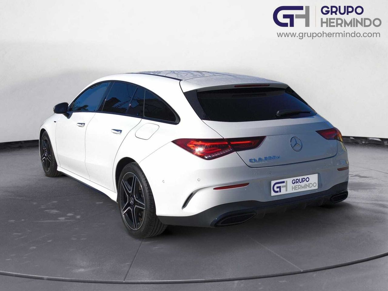 Mercedes CLA 200 D DCT SHOOTING BRAKE AMG LINE+PAQ PREMIUM+ SMARTPHONE  - Foto 2