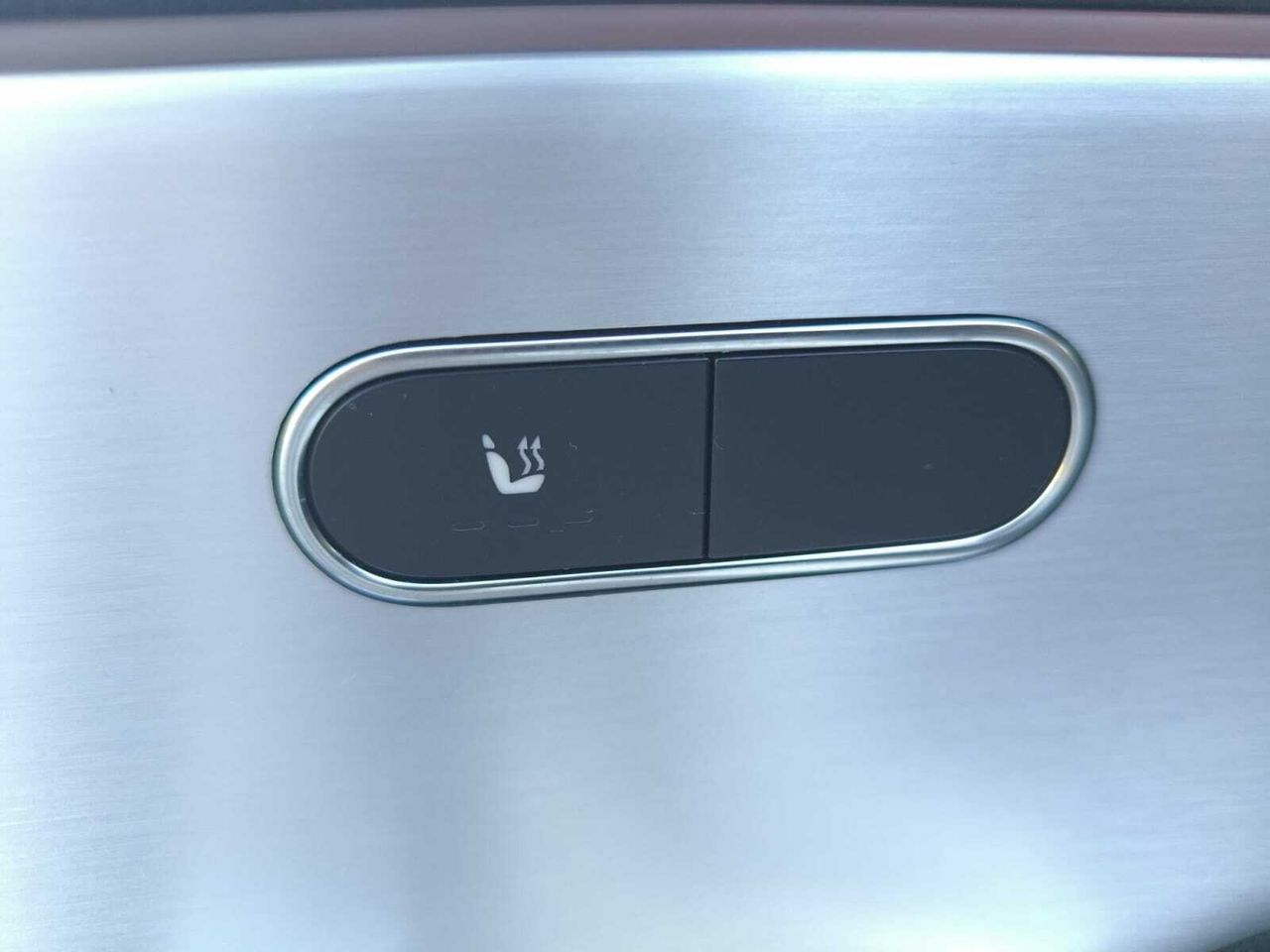 Mercedes Clase A 200 D AMG LINE + PAQUETE PREMIUM+ SMARTPHONE  - Foto 2