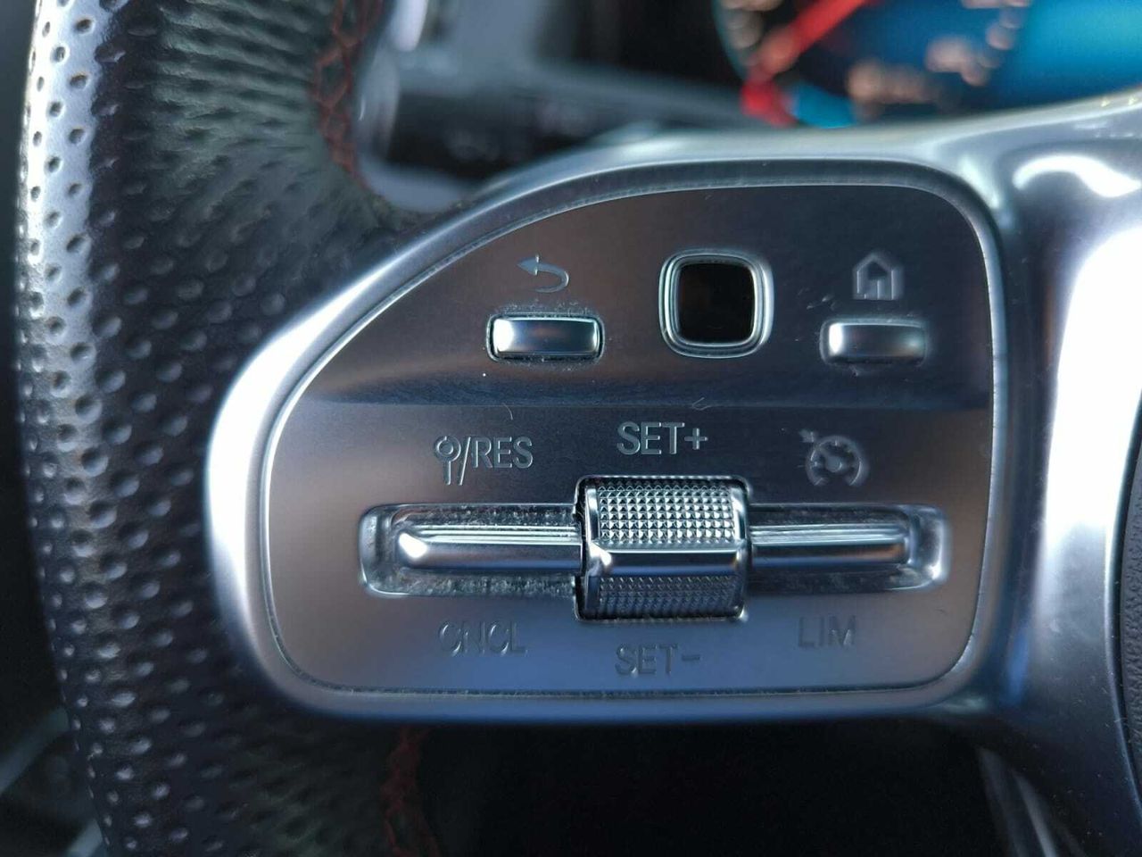 Mercedes GLB 200 D AMG LINE+PAQ ADVANTAGE+SMARTPHONE  - Foto 2