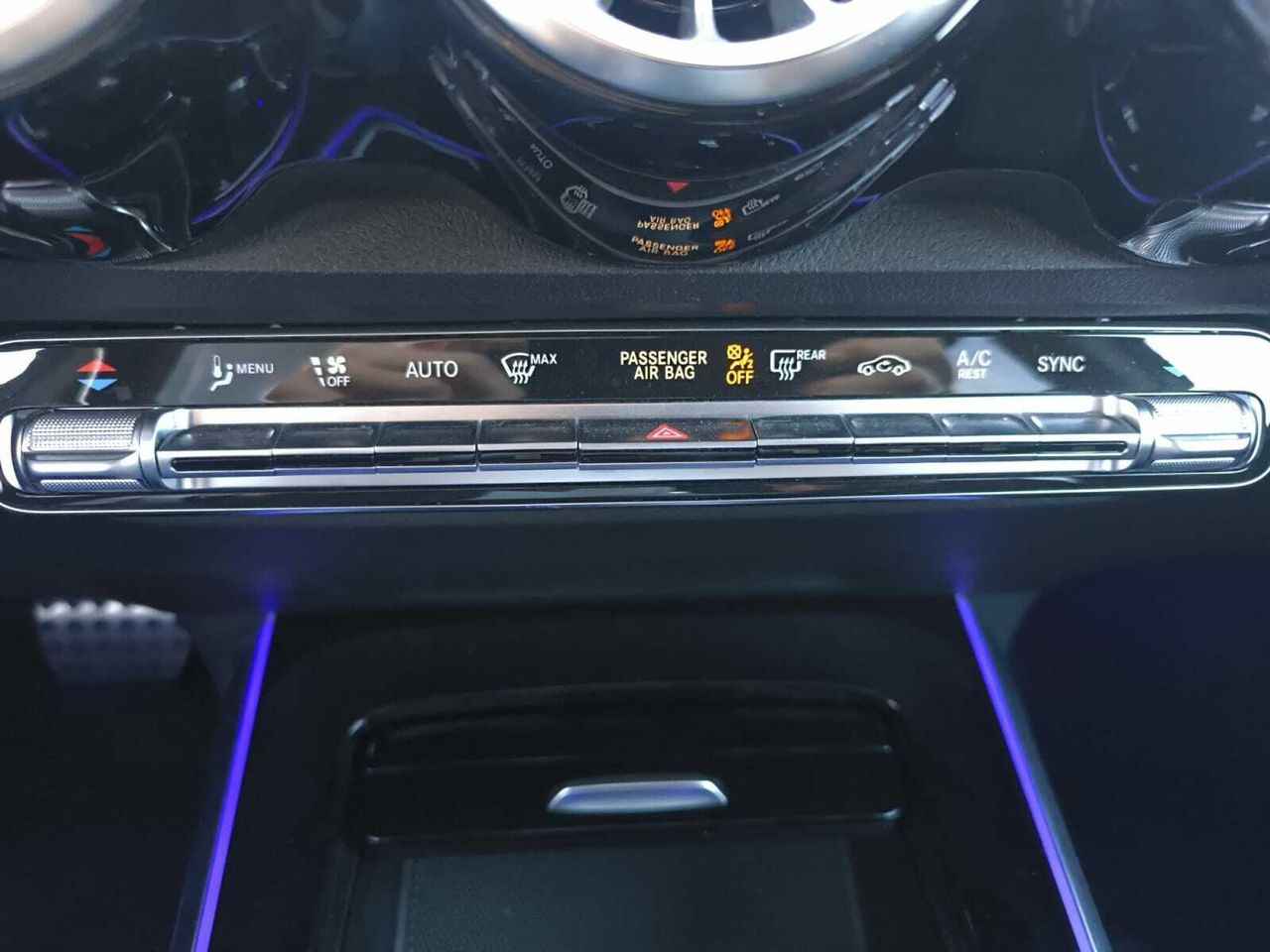 Mercedes GLB 200 D DCT 7 PLAZAS+AMG LINE+PAQ PREMIUM  - Foto 2