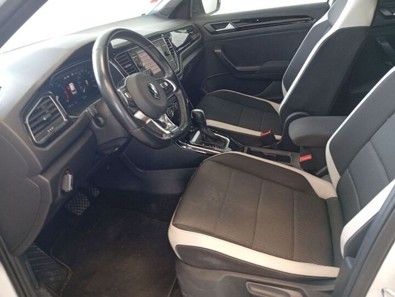 Volkswagen T-Roc SPORT 2.0 TDI 150 CV DSG  - Foto 2