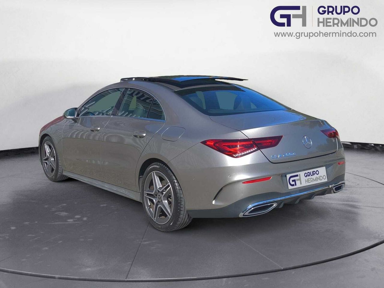 Mercedes CLA 200 D DCT AMG + TECHO PANORAMICO  - Foto 2