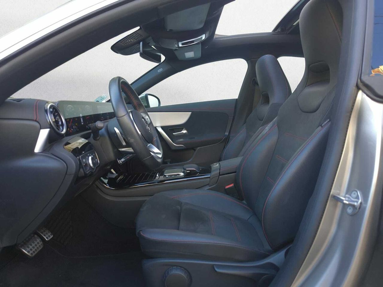 Mercedes CLA 200 D DCT AMG + TECHO PANORAMICO  - Foto 2